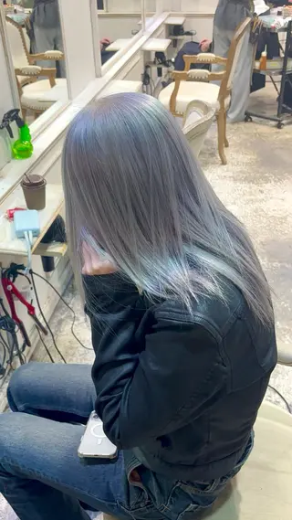 セミロング 美髪矯正 透明感 カラー⭐️ユウキのヘアスタイル