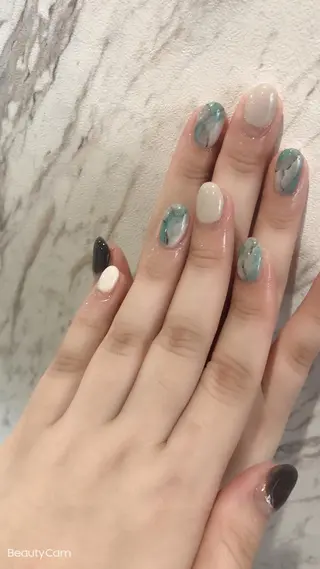 ネイル ✨アン ミユ✨のネイルデザイン