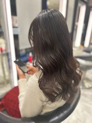 セミロング パーマ 韓国っぽ透け感カラー マンツーマン🫧なおのヘアスタイル