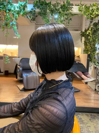 ミディアム カラー ショート　縮毛矯正 レイヤー🌿FUKUのヘアスタイル