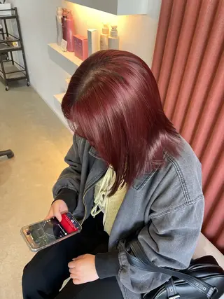 ミディアム カラー 透明感カラー🦋艶髪 イヴカ💙のヘアスタイル