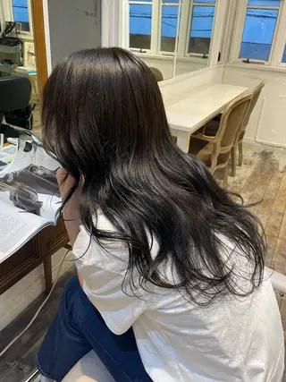 ロング カラー shiro.kobe 森彩華のヘアスタイル