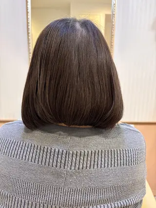 ミディアム 吉井 愛のヘアスタイル