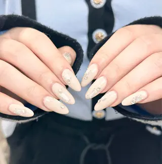 ネイル Tinicoo Yuki ❄️のネイルデザイン