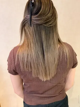 ロング Lit.豊橋 夏目のヘアスタイル