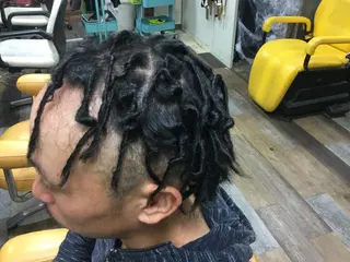 ショート パーマ メンズ 佐藤 徳文のヘアスタイル