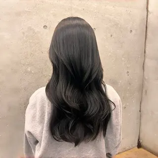 ロング カラー ムツキ/品のある 艶カラー/縮毛矯正のヘアスタイル