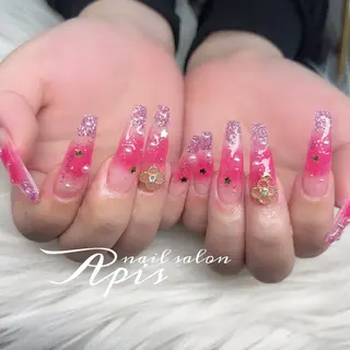 ネイル Apis manakaのネイルデザイン