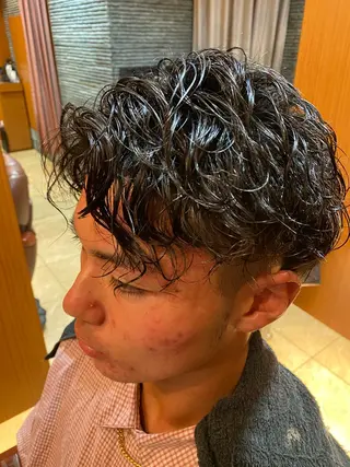 ミディアム 北川 竜也のヘアスタイル