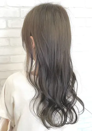 セミロング カラー 今雪 聡美のヘアスタイル