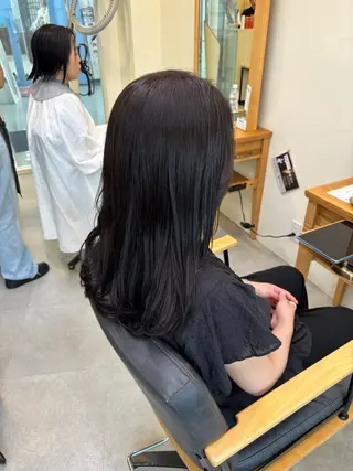 ロング 坂田 汐里のヘアスタイル