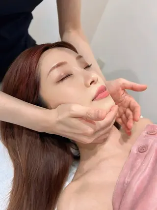 小顔コルギSalon de ETULEのエステ・リラクイメージ