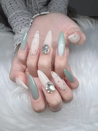 ネイル Lee Nailsのネイルデザイン