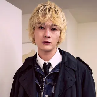 ショート カラー メンズ メンズハイトーン/栄 /イトウタケルのヘアスタイル