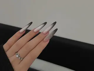 ネイル Mina. 🦢のネイルデザイン