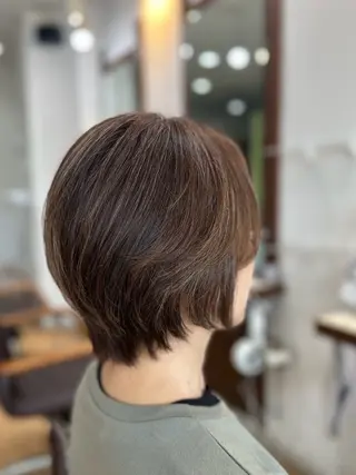 ショート カラー 圧倒的艶髪ストレート 山本翔大✨️のヘアスタイル