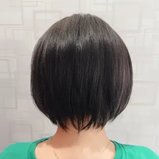 ミディアム 三原 友美のヘアスタイル