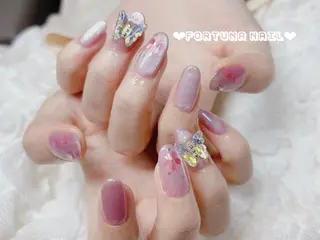 ネイル Nail •Head スパFortunaのネイルデザイン