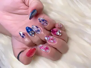 ネイル 菅野 愛花のネイルデザイン