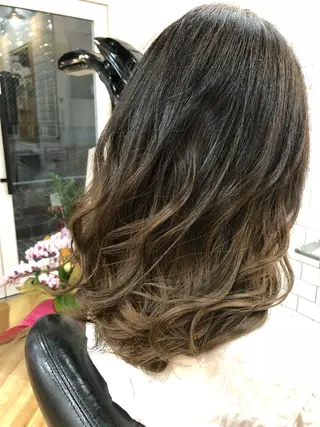 ミディアム 橋本 敬介のヘアスタイル