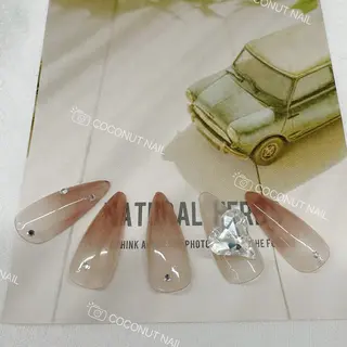 ネイル 神田 ココナッツのネイルデザイン
