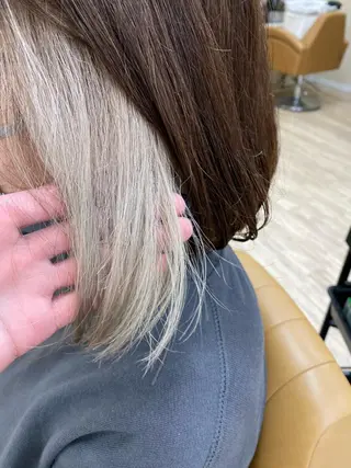 カラー SALOWIN栄 高須大貴のヘアスタイル