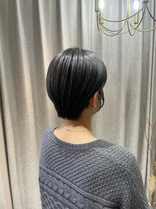 ショート カラー ayano / 透明感・くすみカラーのヘアスタイル