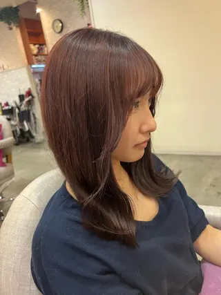 セミロング 上村 音寧のヘアスタイル