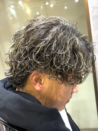 ミディアム カラー パーマ メンズ シュンヤ🔥メンズ パーマ特化🔥新小岩のヘアスタイル