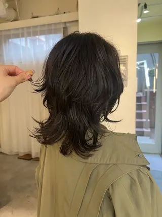 ミディアム 圧倒的デザイン力 店長🎨RENAのヘアスタイル