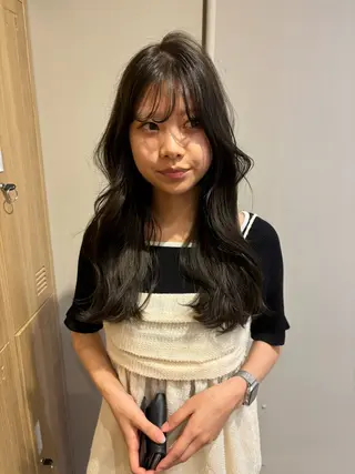 ロング カラー オリーブ🎶アッシュ グレージュちひろ🧸のヘアスタイル
