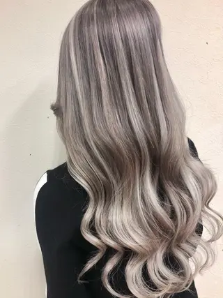 カラー ダブルスキルエクステ /羽エクステ白石宇由のヘアスタイル