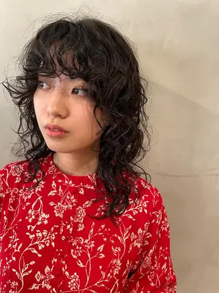 セミロング パーマ 優作 〜圧倒的信頼〜のヘアスタイル