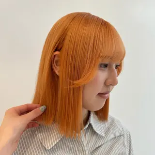 セミロング カラー 🌼動き×透明感🩵 ハイトーン/ナナのヘアスタイル