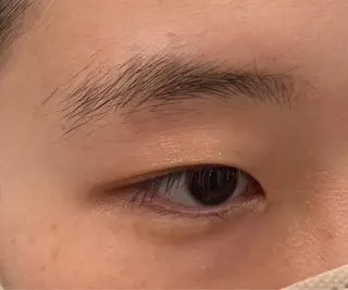 アイブロウ 吉野 瑳桜のヘアスタイル