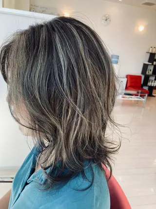 ミディアム PazRood 山下のヘアスタイル