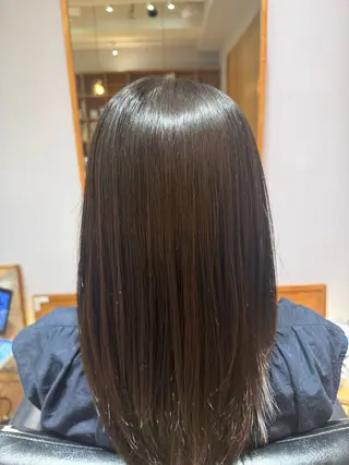 パーマ 🌱艶髪ストレート✨ 🦖せりか🦖のヘアスタイル