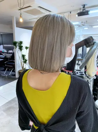 ショート カラー ボブ/透明感ベージュ 🫧クルミ🌟のヘアスタイル