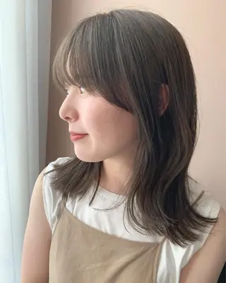 セミロング カラー hub hair レイヤー/透明感のヘアスタイル