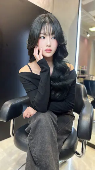 ロング 中韓🇨🇳🇰🇷 🤍TAKAHIROのヘアスタイル