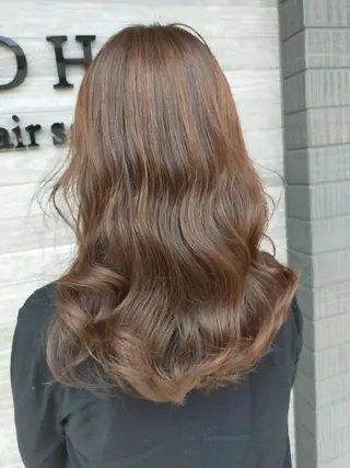 ミディアム NANAI HIROKIのヘアスタイル