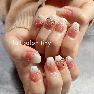 ネイル Nail salon tiny🩵のネイルデザイン