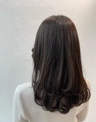 セミロング フェミニンスタイル/ 艶カラー/amiのヘアスタイル
