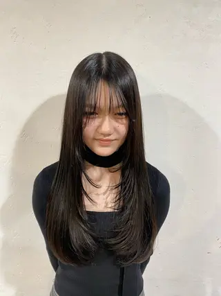 ロング 韓国風レイヤー× くびれヘア艶髪のヘアスタイル