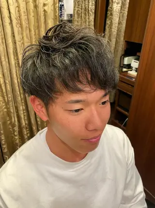 ショート パーマ メンズ 浅見 天翔のヘアスタイル