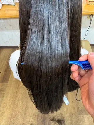 ロング カラー 大久保 藍梨のヘアスタイル