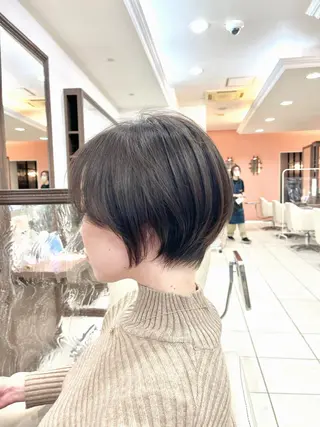 ショート カラー ✨髪質改善・縮毛矯正 専門美容室マーベルのヘアスタイル