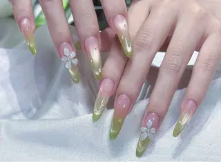 ネイル 小島 千尋のネイルデザイン