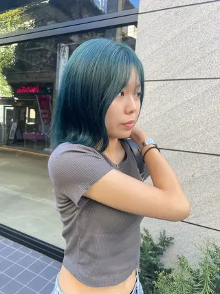 ミディアム カラー mei|顔まわり ×透明感カラーのヘアスタイル