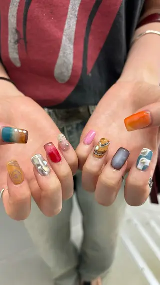 ネイル Queen所属・伊藤 梨恋のネイルデザイン